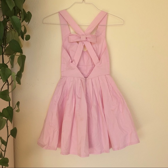 Xenia Boutique Dresses & Skirts - Pink bow back dress